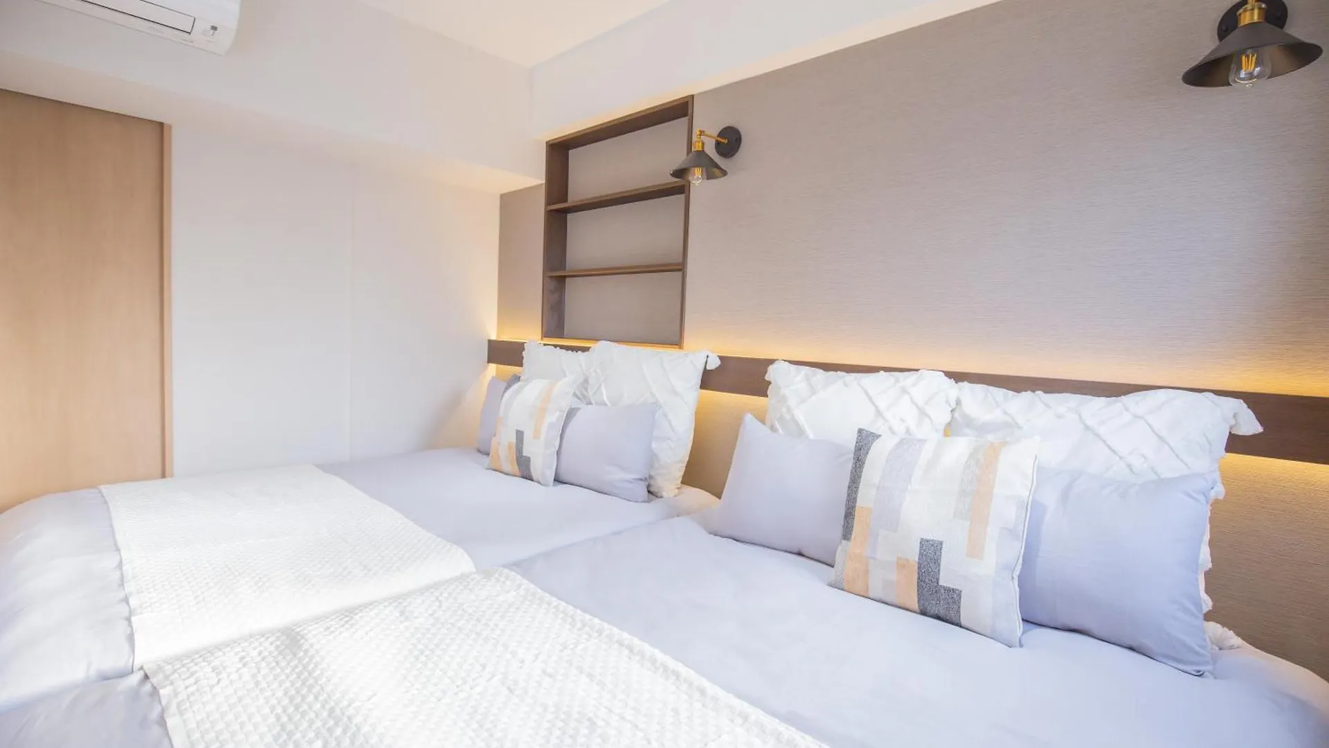 1Min Walk To Higashi Shinjuku Sta 8Ppl Shinjuku Gyoen丶 National Garden丶 Kabukicho丶 Shinjuku Station丶 Golden Gai丶 Tokyo Metropolitan Government Building Yyoqb 公寓